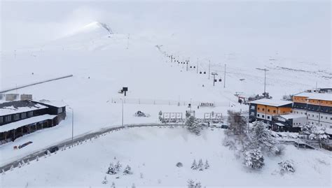 Erciyes Dağında kar kalınlığı 110 santimetreye ulaştı